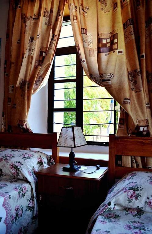 Guest House Vasili ベラト エクステリア 写真